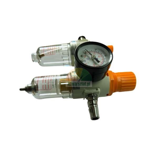 Druckluft-Regler-Filter-Einheit mit Manometer und zwei transparenten Behältern für pneumatische Anlagen, freigestellt auf weißem Hintergrund.