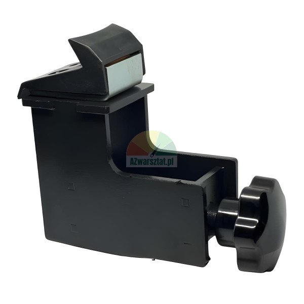 Schwarze Montagehalterung oder Klemmvorrichtung mit einem Einstellknopf und einem metallischen Einsatz oben.