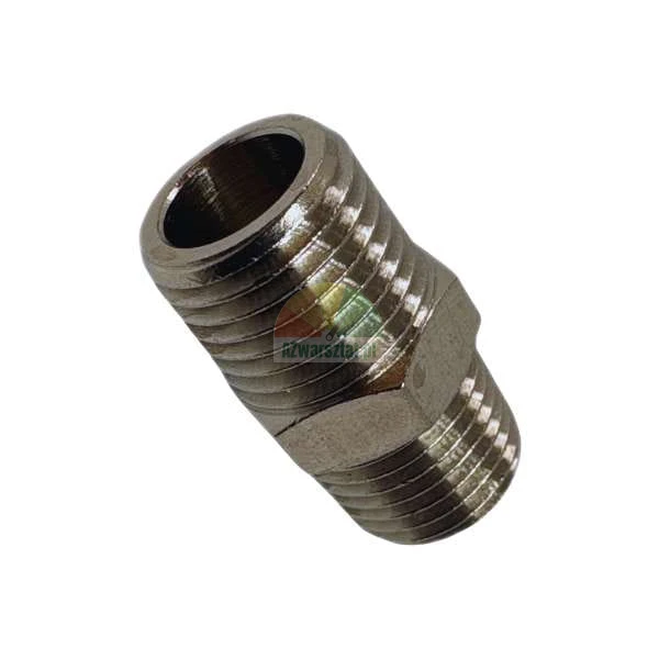 Gewindenippel M/M aus Metall, Fitting für Sanitärinstallationen.