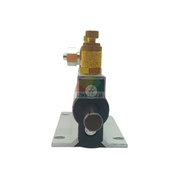 Seitenansicht eines Pneumatik-Ventilblocks mit Einstellschrauben aus Messing.