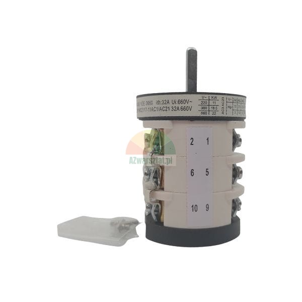 Industrieller Nockenschalter 32A 660V, dreiphasiges Modell mit Metallwelle auf weißem Hintergrund.