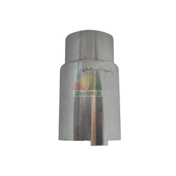 Zylindrischer Metalladapter mit abgestuften Durchmessern und bearbeiteter Oberfläche.