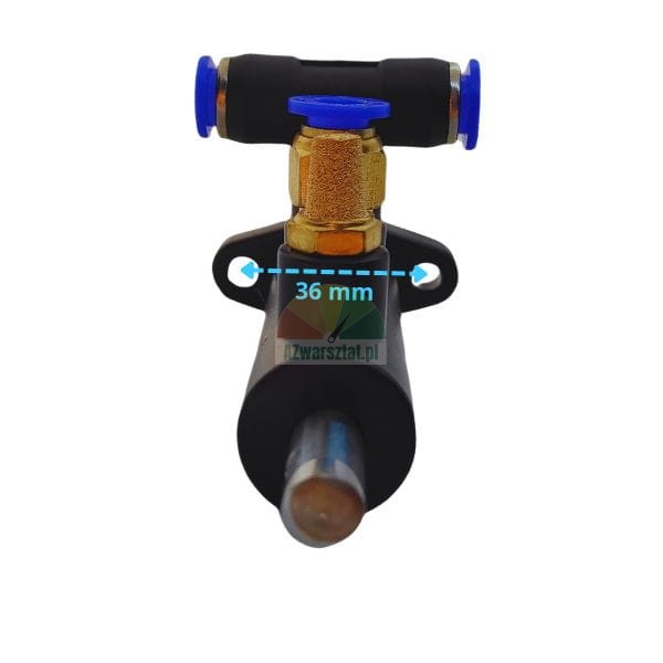 Pneumatisches Montageelement mit Schnellkupplungen und markiertem Lochabstand von 36 mm.