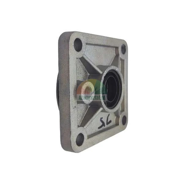 Quadratischer Metallflansch oder Lagergehäuse mit vier Befestigungslöchern und Innendichtung auf weißem Hintergrund.