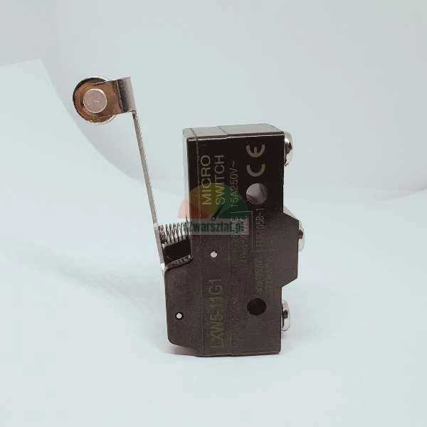 Schwarzer Mikroschalter mit Rollenhebel, Modell LXW5-11G1, 15A 250V AC.