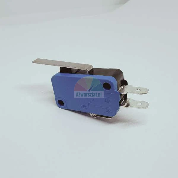 Blauer Mikroschalter mit Metallhebel und zwei Flachsteckern.