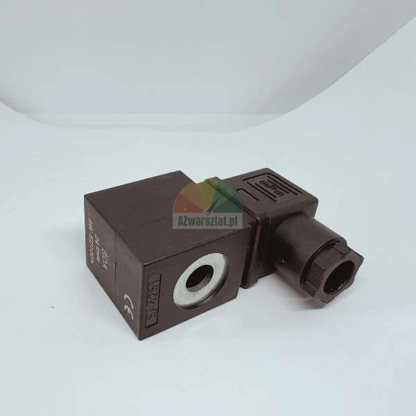 Schwarze Magnetventilspule 24V DC mit MPM-Stecker und sichtbaren technischen Markierungen.