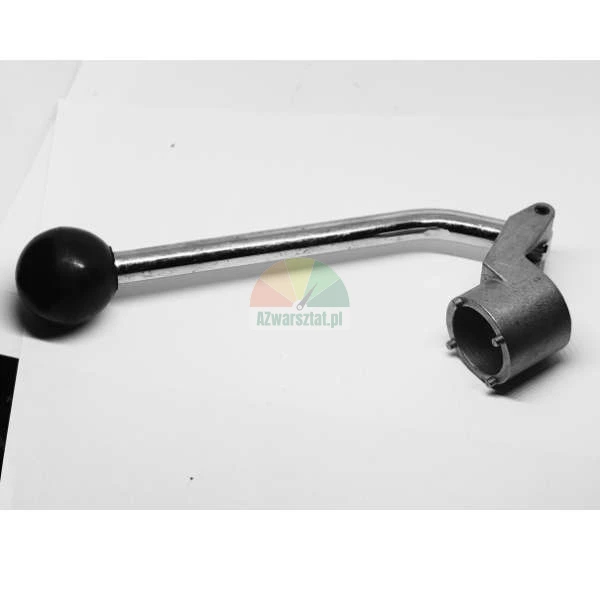 Metallhebel mit schwarzem Kugelgriff und Befestigungshülse auf weißem Hintergrund
