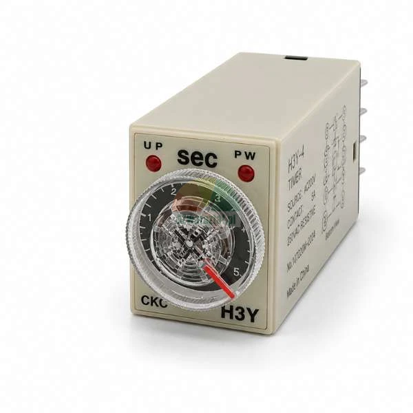 Industrielles analoges Zeitrelais H3Y-4 mit transparentem Einstellrad in Sekunden, Status-LEDs und beige farbenem Kunststoffgehäuse.