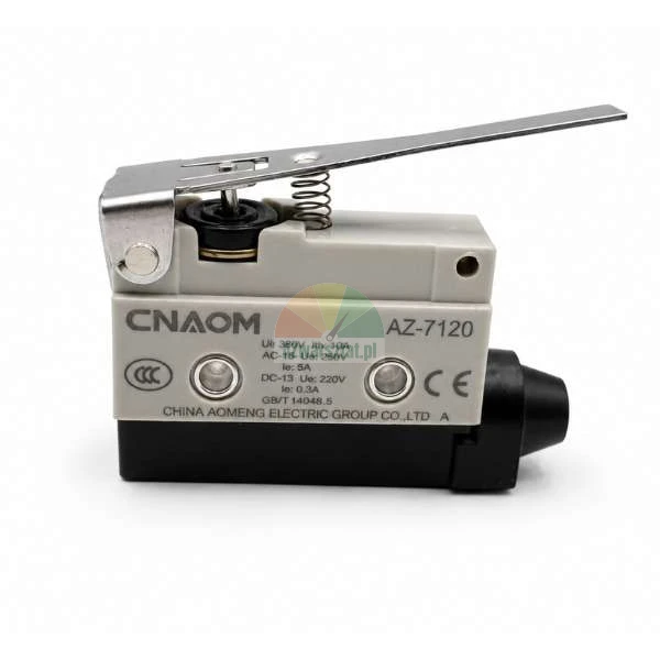 CNAOM AZ-7120 Endschalter mit langem Metallhebel und Feder auf weißem Hintergrund