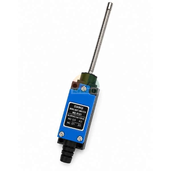 DIANQI ME-9101 Mini-Grenztaster mit flexiblem Federstab-Betätiger auf weißem Hintergrund.