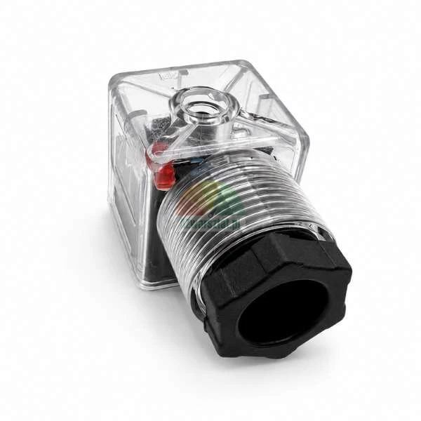 Transparenter Magnetventilstecker mit schwarzer Kabelverschraubungsmutter, freigestellt auf weißem Hintergrund.