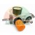 Druckluftregler mit Manometer und orangefarbenem Einstellknopf auf weißem Hintergrund.
