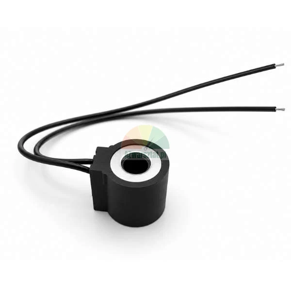 Schwarze DC24V Magnetspule mit zwei schwarzen Anschlusskabeln auf weissem Hintergrund