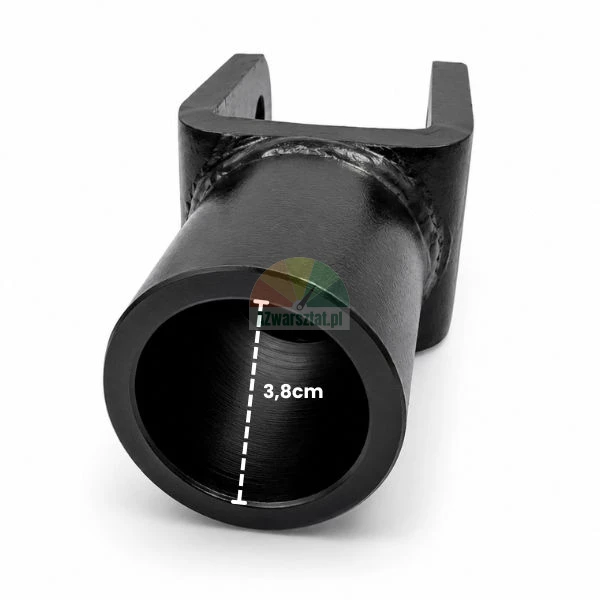 Schwarzer Metalladapter mit U-förmiger Halterung und einer eingezeichneten Innendurchmesser-Angabe von 3,8 cm.