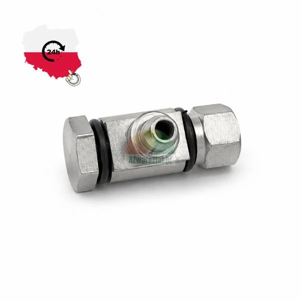 Metallischer Hydraulikanschluss mit O-Ring-Dichtungen und Sechskantmuttern auf weißem Hintergrund