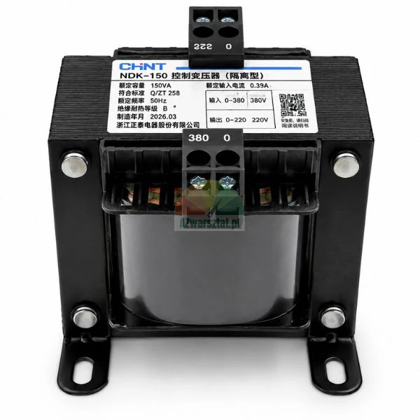 Schwarzer industrieller Steuertransformator CHNT NDK-150 mit 150VA Leistung und Schraubklemmen vor weißem Hintergrund.